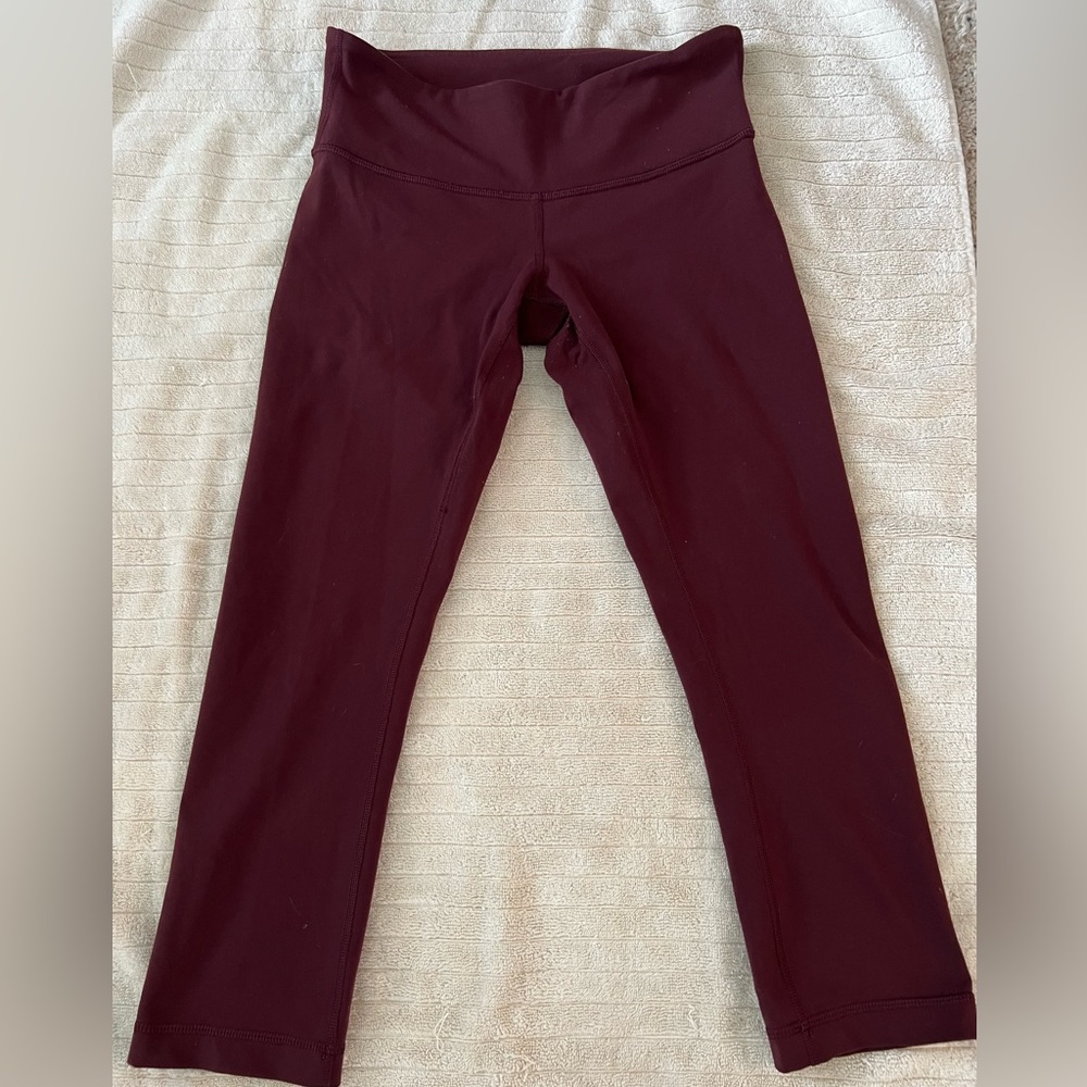 Lululemon Wunder Under Cropped Leggings Garnet - size 6